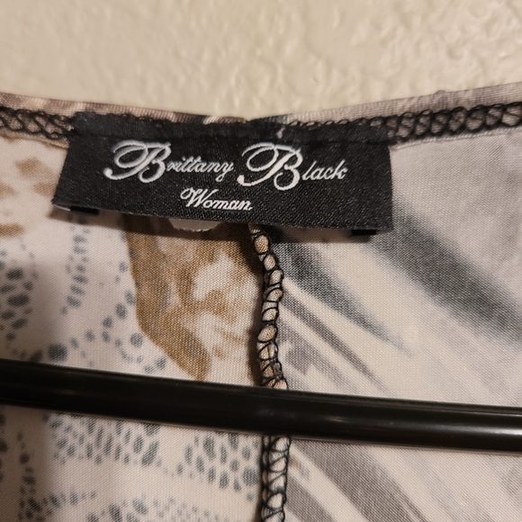 Brittany Black 3/4 Sleeve Blouse - Picture 5 of 7